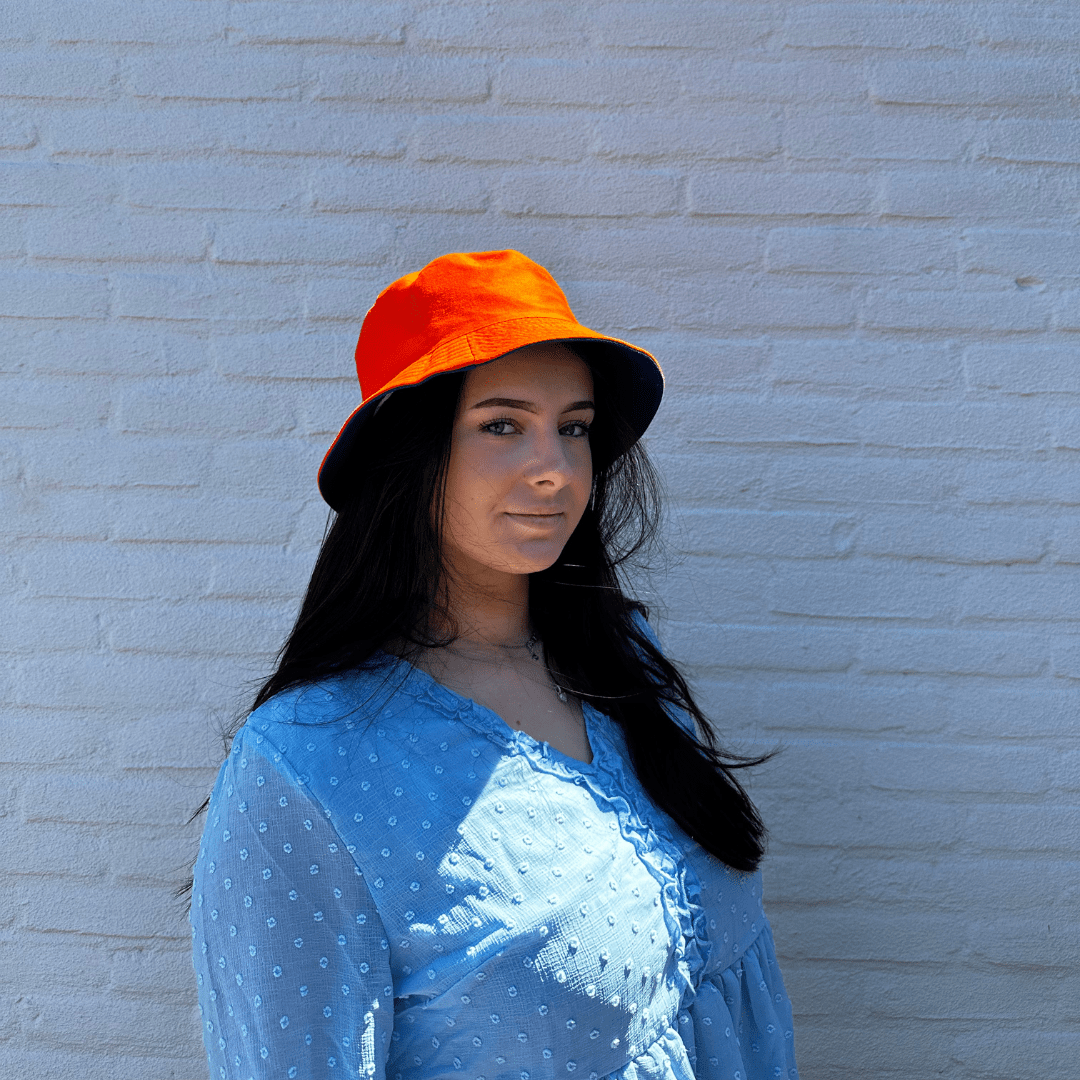 Twee zijdige Nederlandse Bucket Hat - van Gigandia | Gigandia