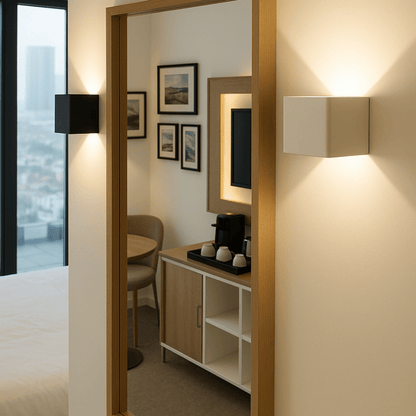 Draadloze binnen wandlamp met bewegingssensor – zonder boren - Zwart - van Gigandia | Gigandia